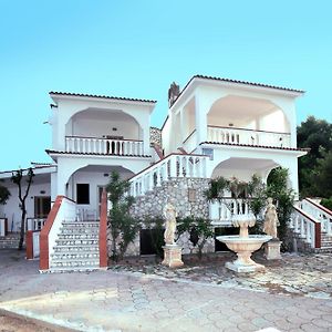 Villa Ialillo